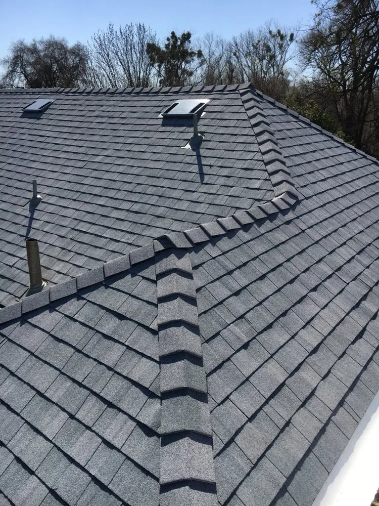 Slide of Diego Lopez Roofing