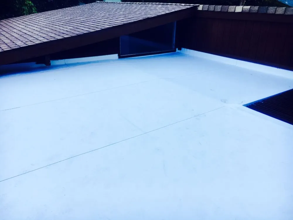 Slide of Diego Lopez Roofing