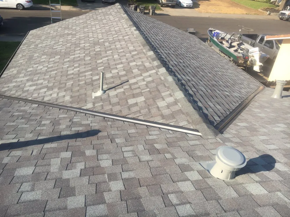 Slide of Diego Lopez Roofing