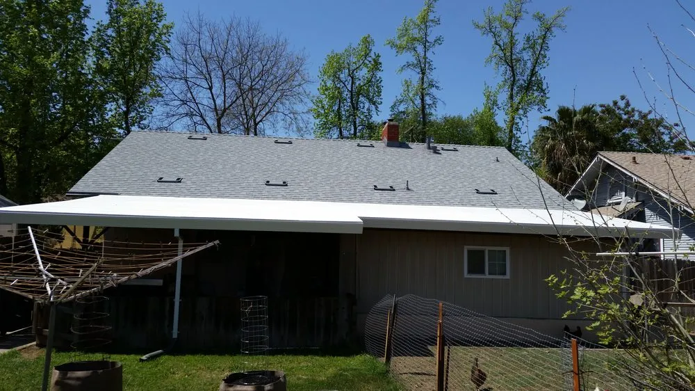 Slide of Diego Lopez Roofing