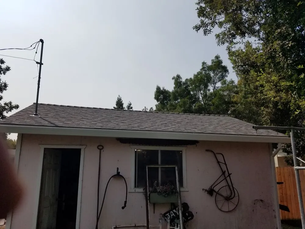 Slide of Diego Lopez Roofing