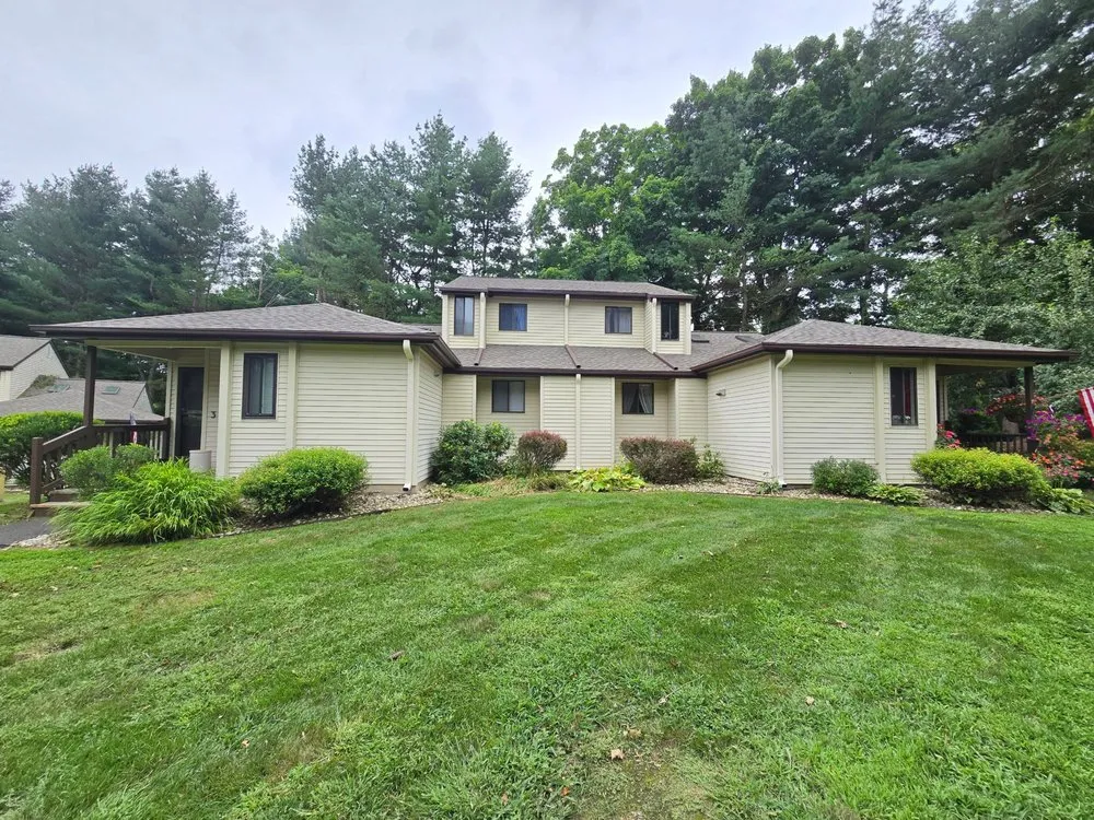 Slide of DiGiorgi Roofing & Siding