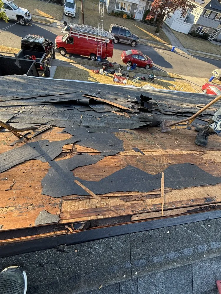 Slide of Dill’s Exteriors