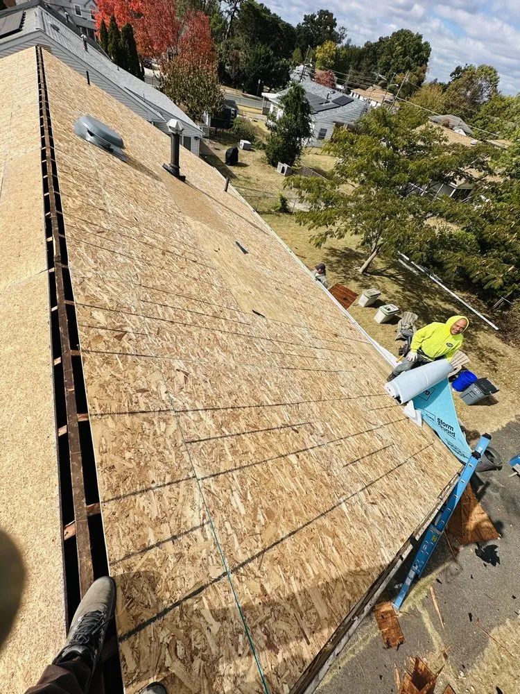 Slide of Dill’s Exteriors