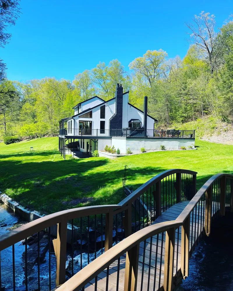 Slide of Dill’s Exteriors