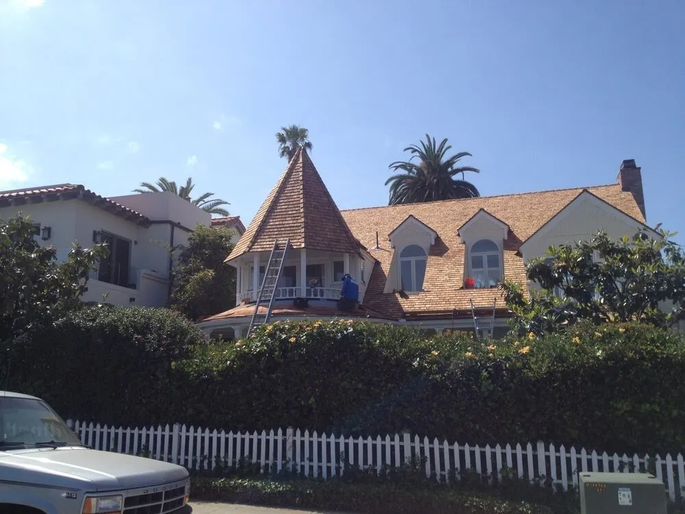 Slide of Dils Roofing & Solar