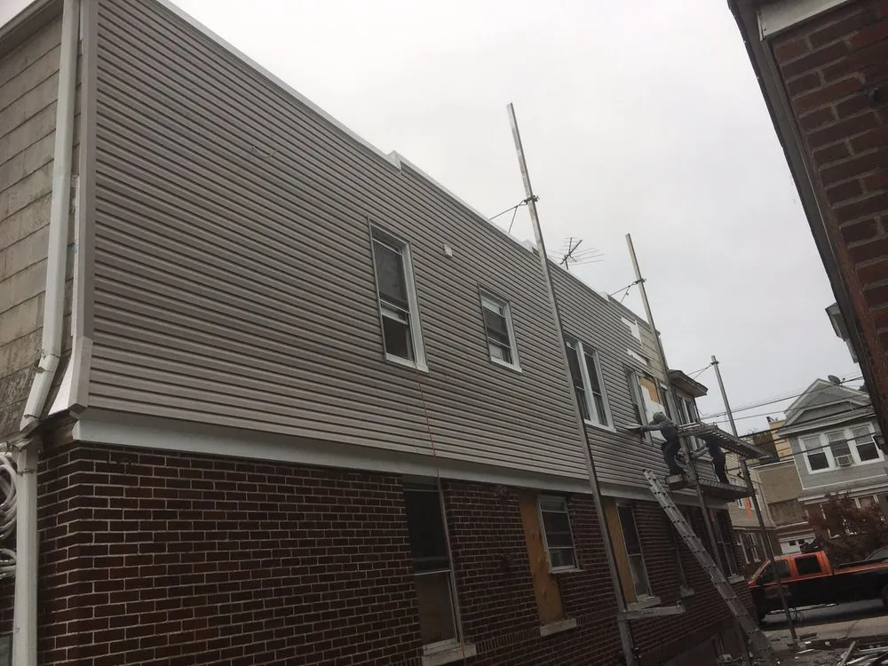 Slide of DINAM DEVELOPEMENT