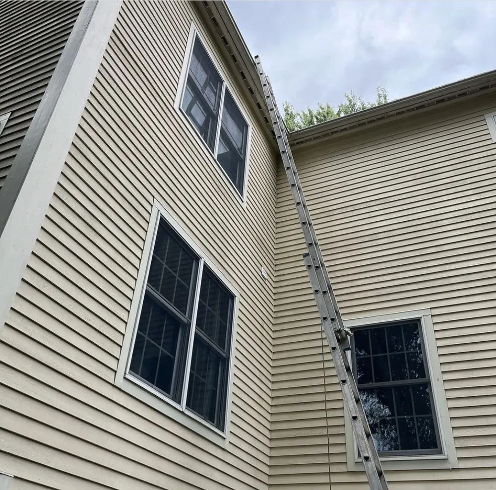 Slide of Dinero Underrated Exterior Cleaning