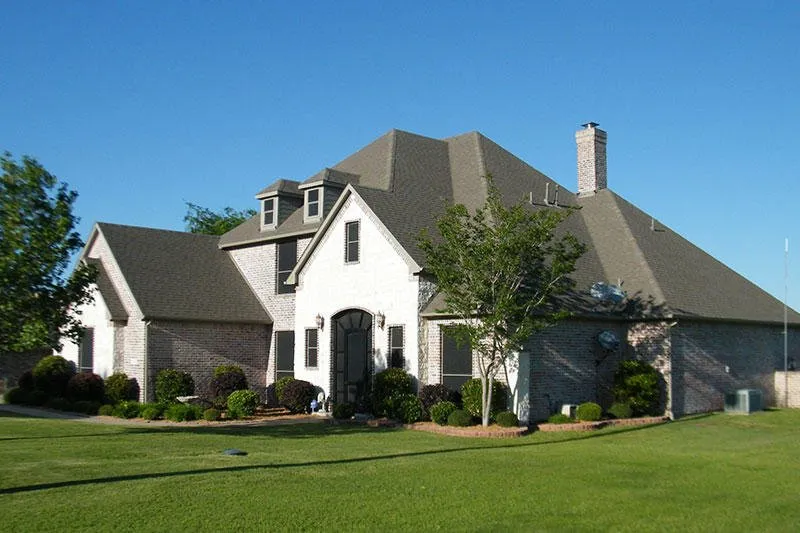 Slide of Dingers Roofing & Construction