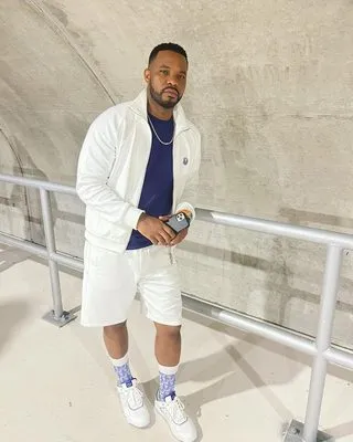 Dinverno Remodeling & Construction Logo