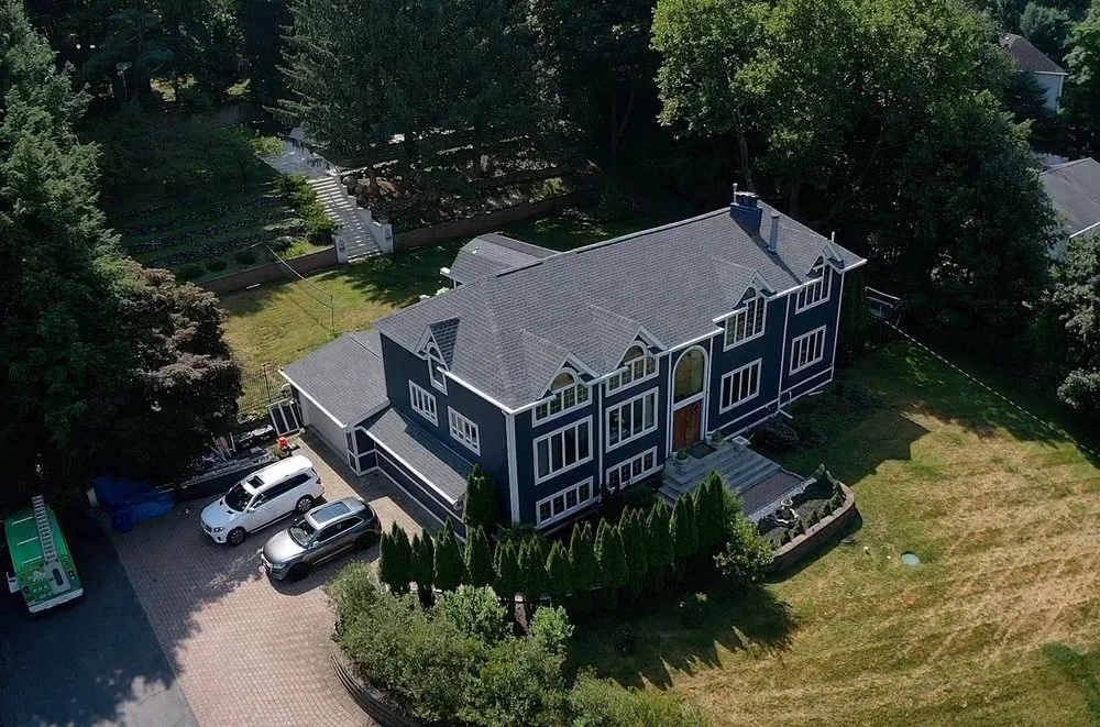 Slide of Dior Construction