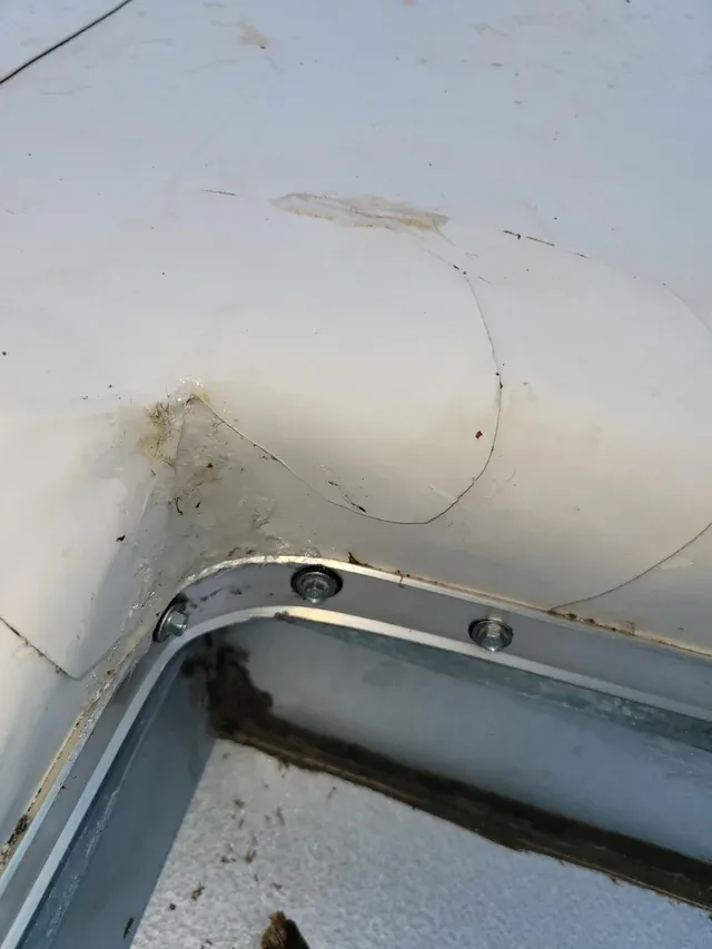 Slide of Discount Roofers