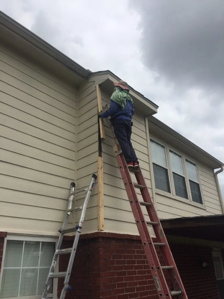 Slide of Discount Roofing