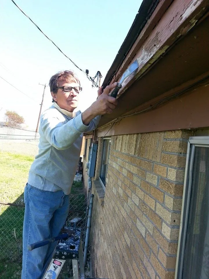 Slide of Discount Roofing