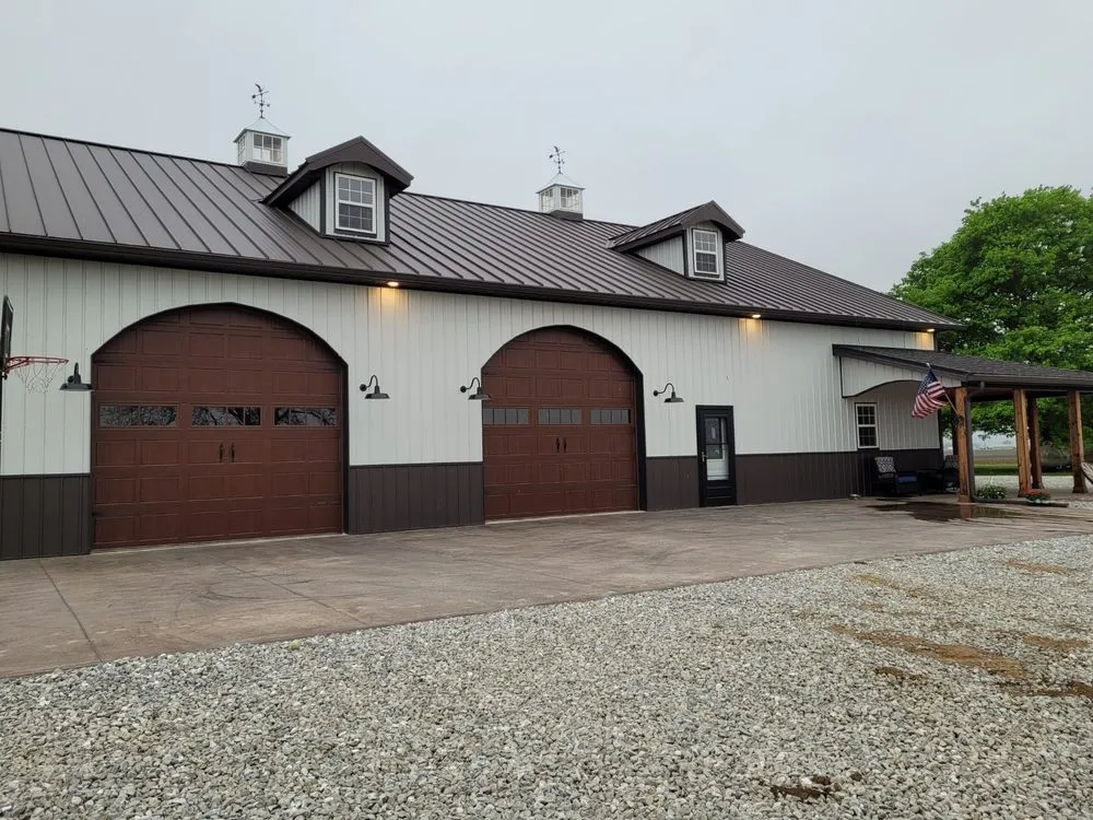 Top-rated roof installation in Milroy, IN by Distinctive Construction