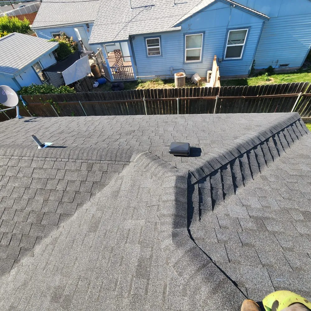 Slide of Divine Roofing & Exterior