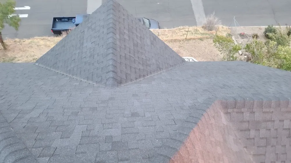 Slide of Divine Roofing & Exterior