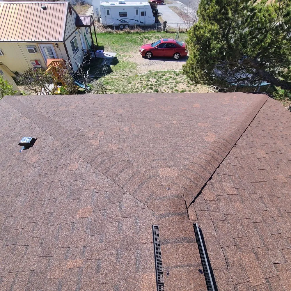 Slide of Divine Roofing & Exterior