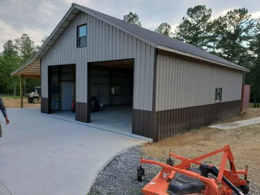 Dixieland Barns Logo