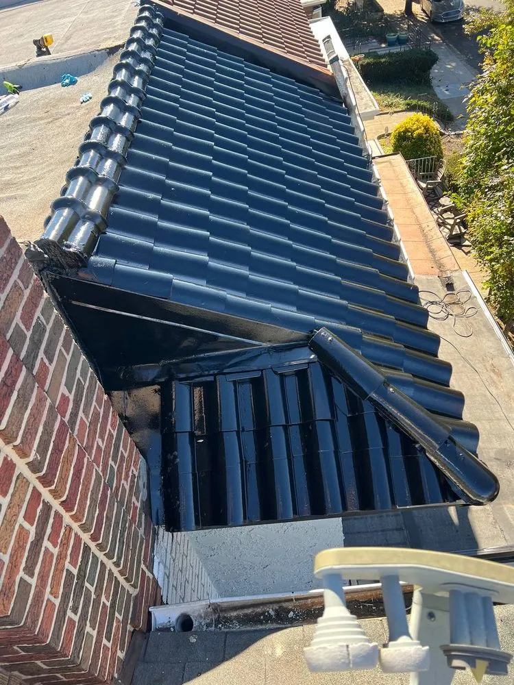 Slide of DJ Construction Group