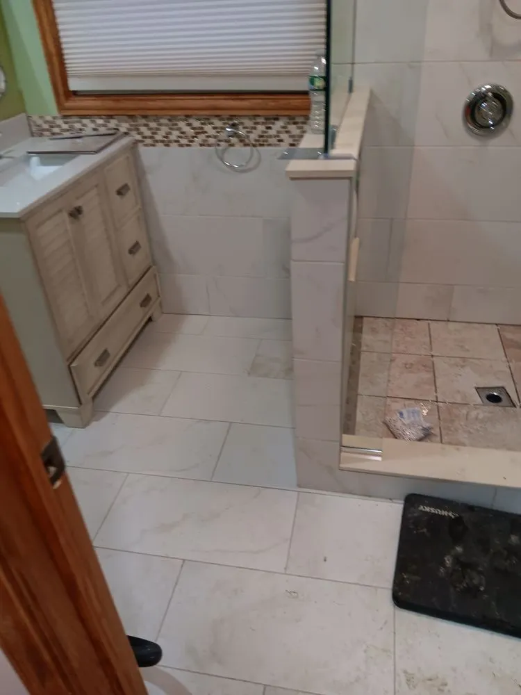 Slide of D&J Home improvement