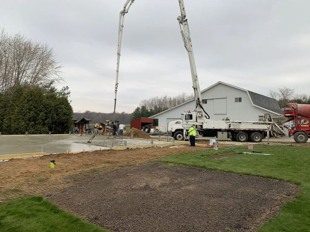 Slide of D&J Roofing & Construction