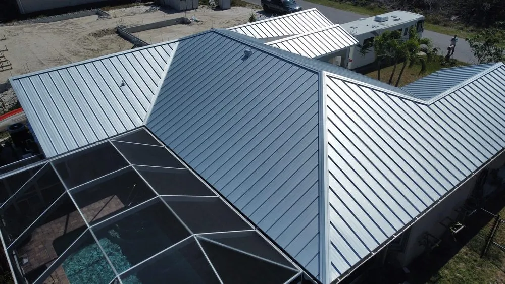 Slide of D&J Roofing and Construction