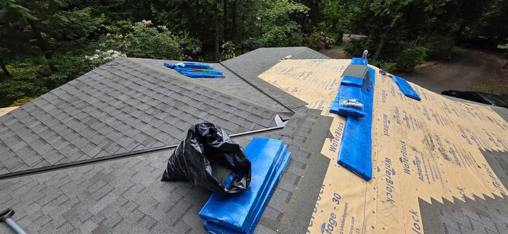 Slide of D&J Roofing