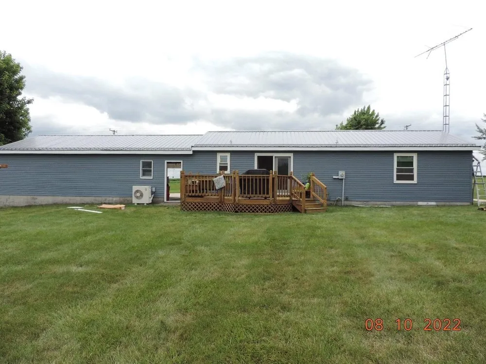 Slide of DJ&R Roofing Contractors