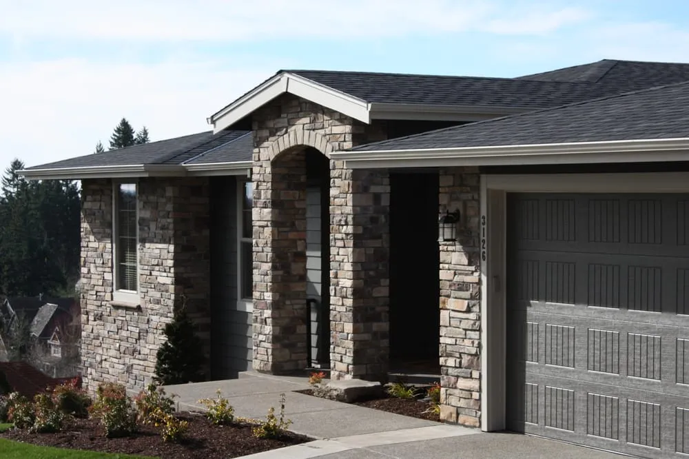 Slide of dK Exteriors