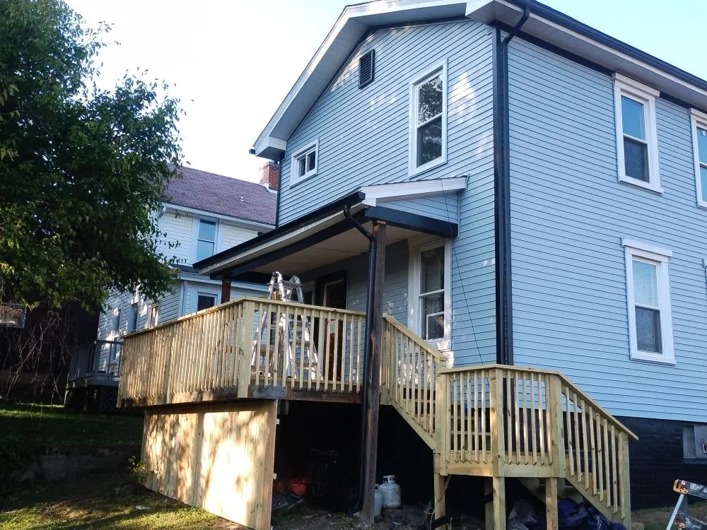 Slide of D&K Roofing