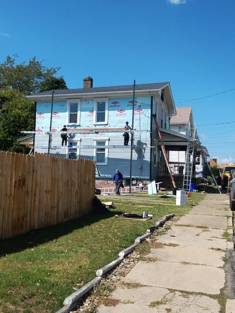 Slide of D&K Roofing