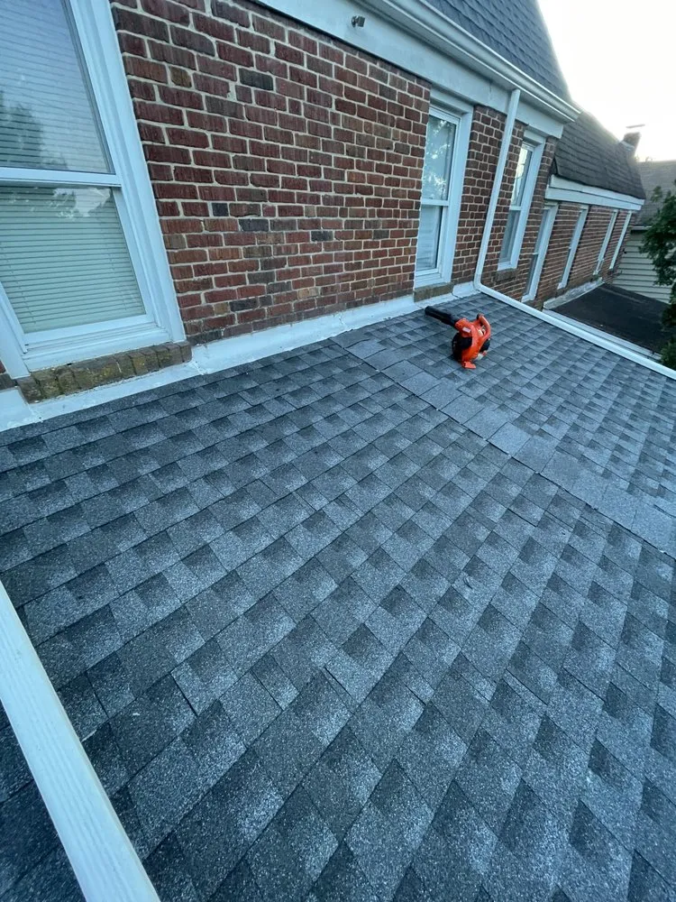 Slide of DL Contracting