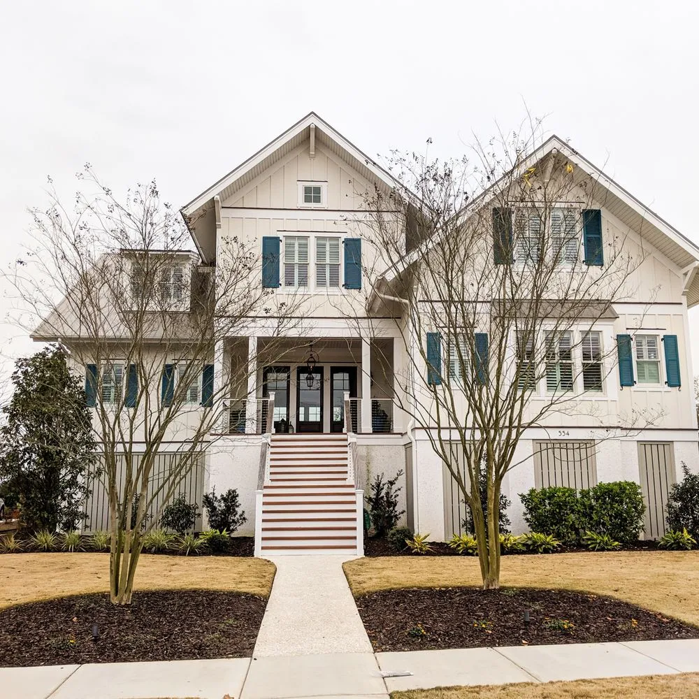 Slide of DLV Roofing & Exteriors