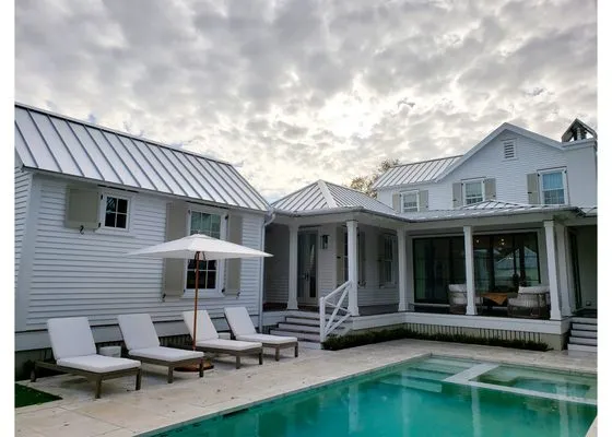 DLV Roofing & Exteriors