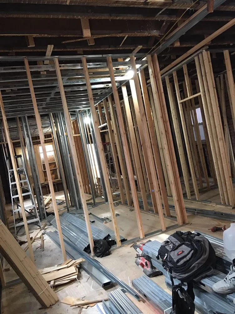 Slide of D&M General Construction