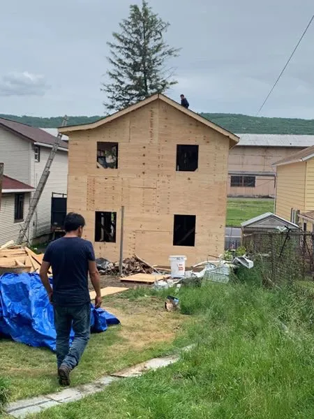 Slide of D&M General Construction