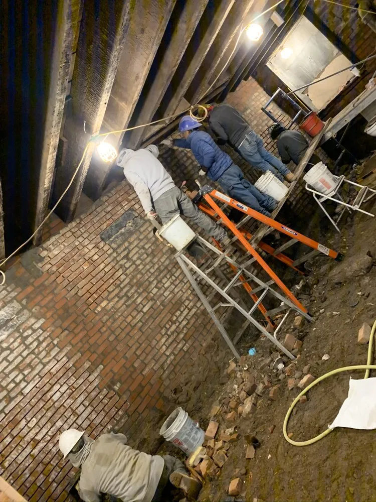 Slide of D&M General Construction