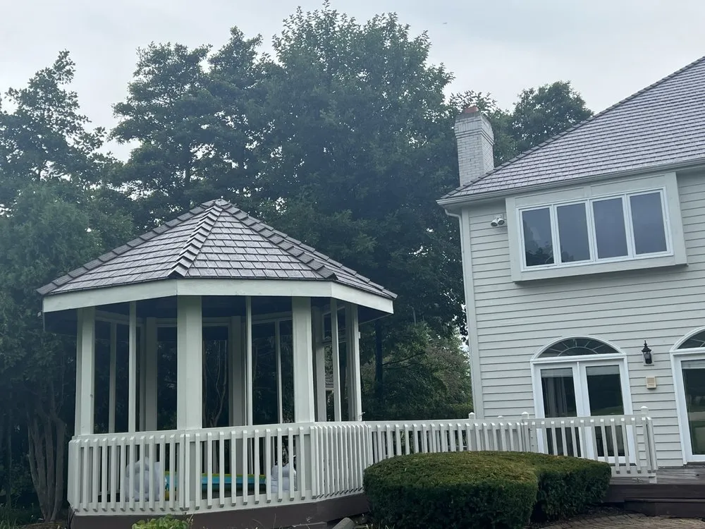 Slide of D&M Home Improvements