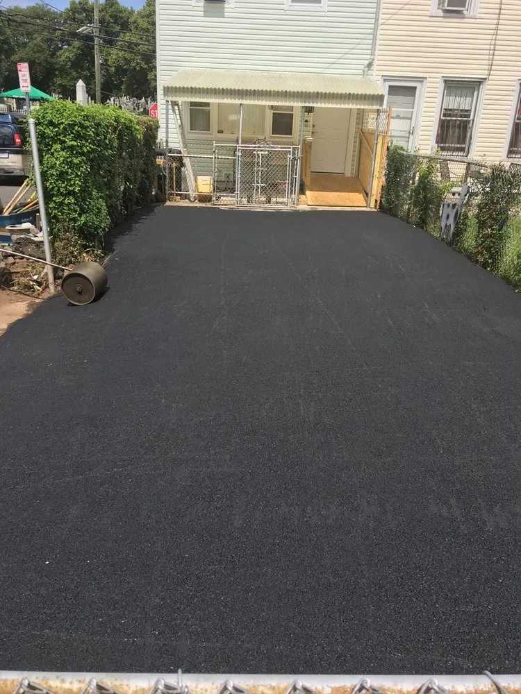 Slide of D&m roofing & paving