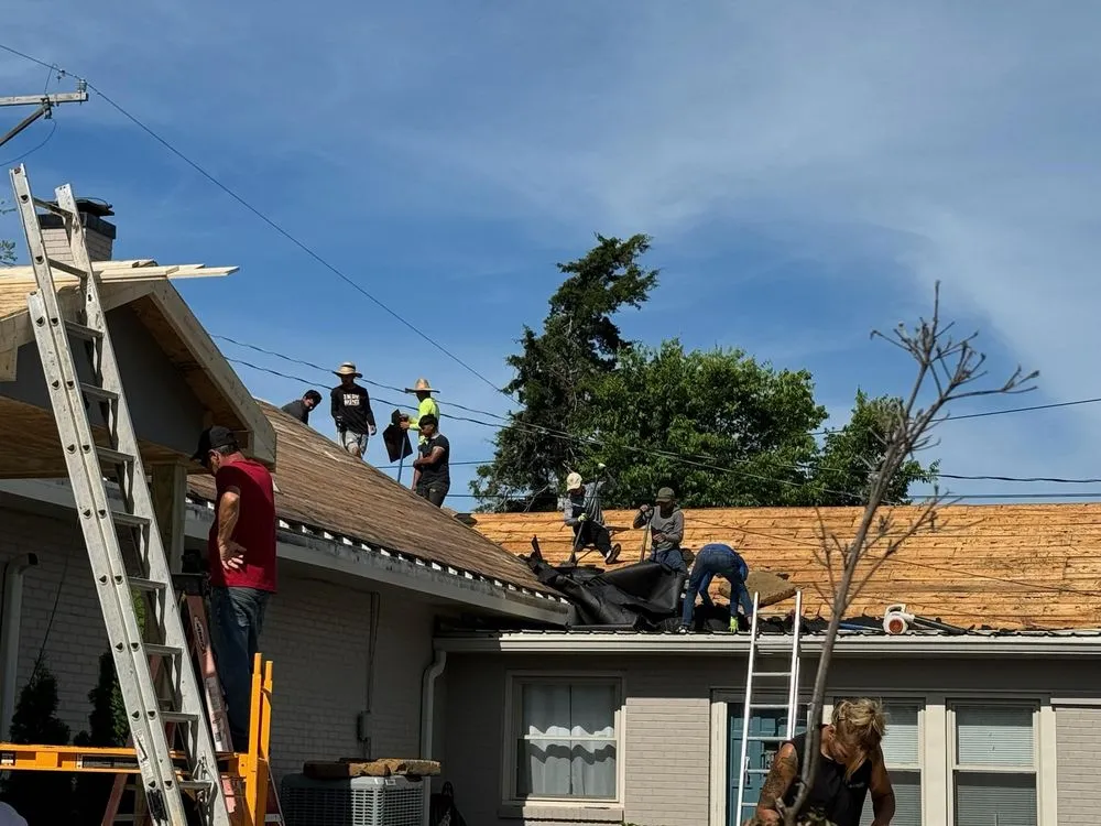 Slide of D&M Roofing & Restoration