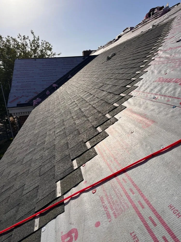 Slide of D&M Roofing