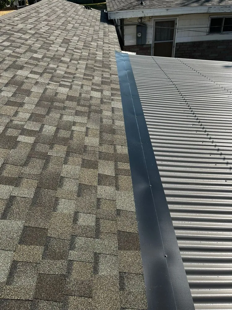 Slide of D&M Roofing