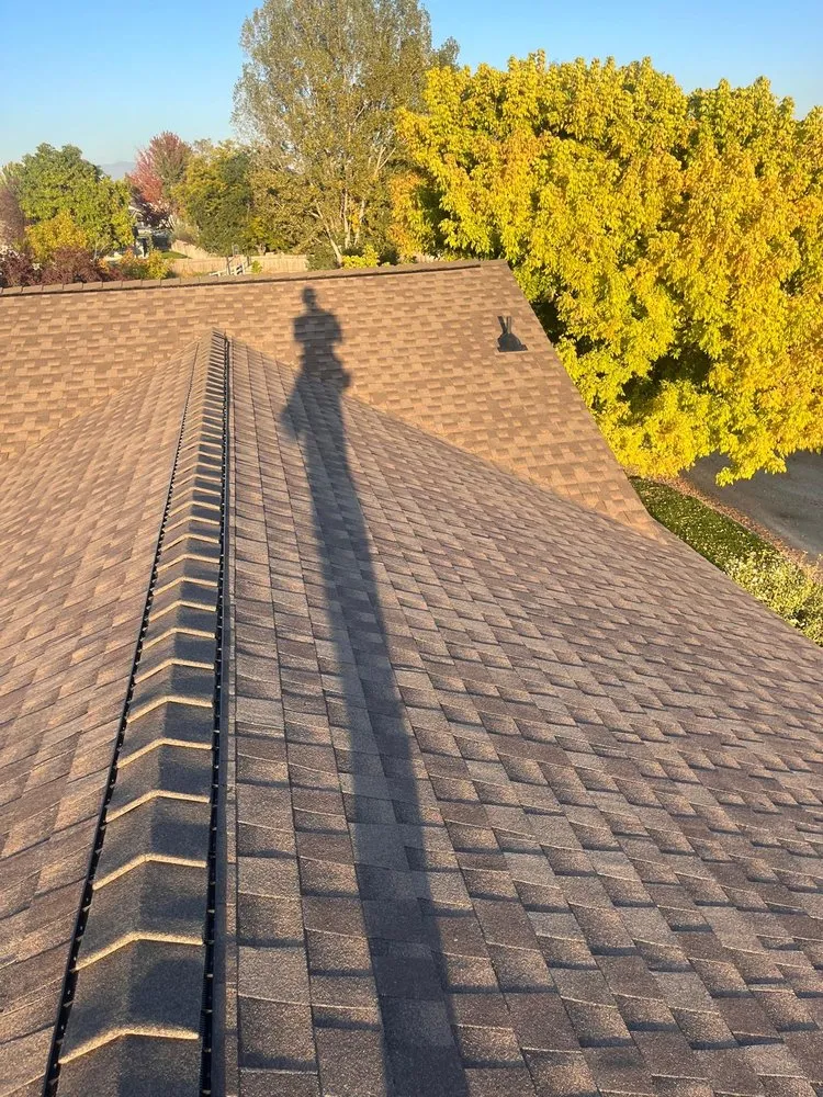 Slide of D&M Roofing