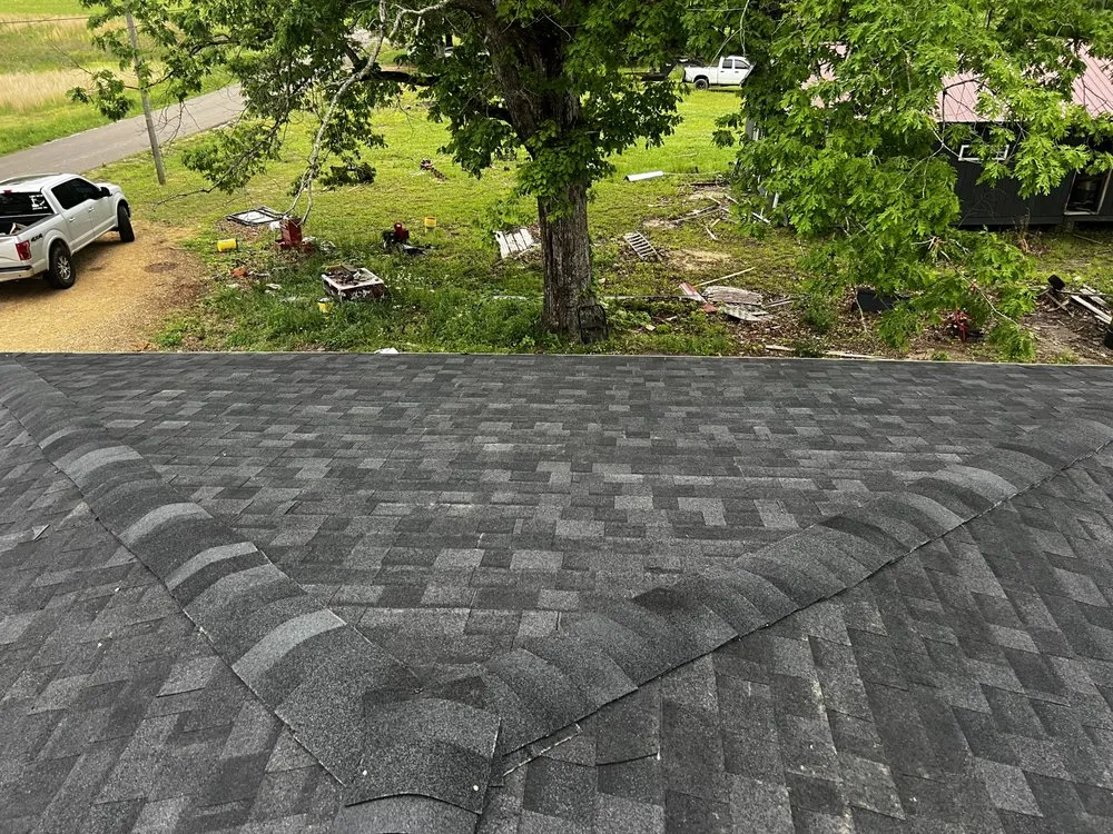 Slide of D&M Roofing