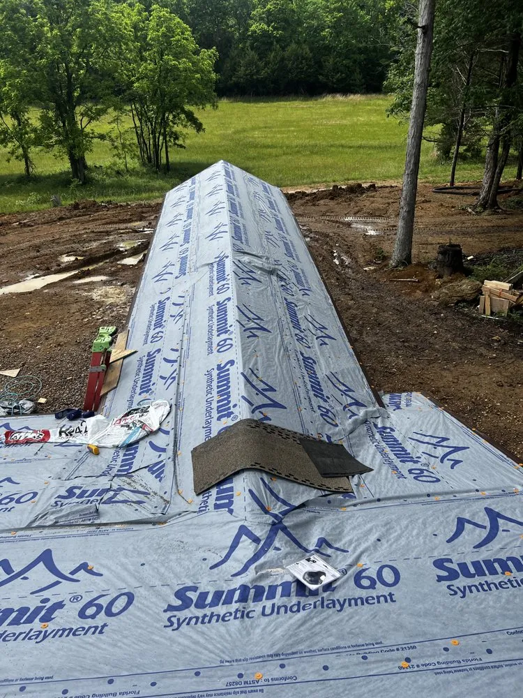 Slide of D&M Roofing