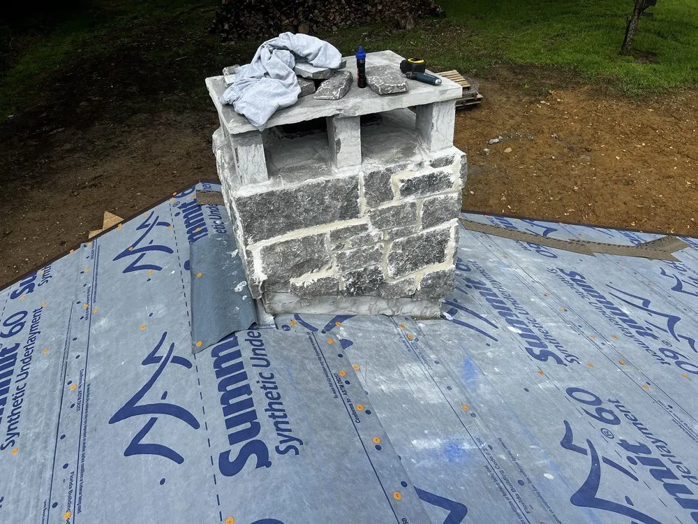 Slide of D&M Roofing