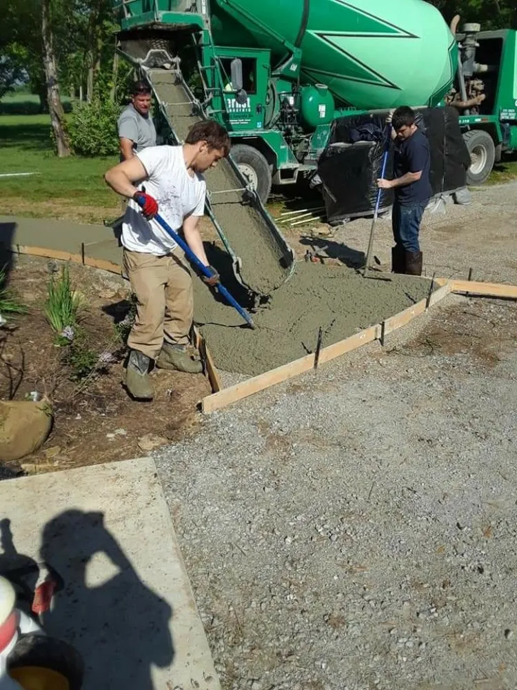 Slide of D&M Subcontracting