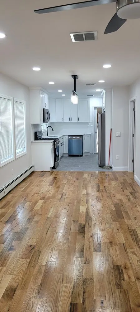 Slide of Dmack Home Improvement