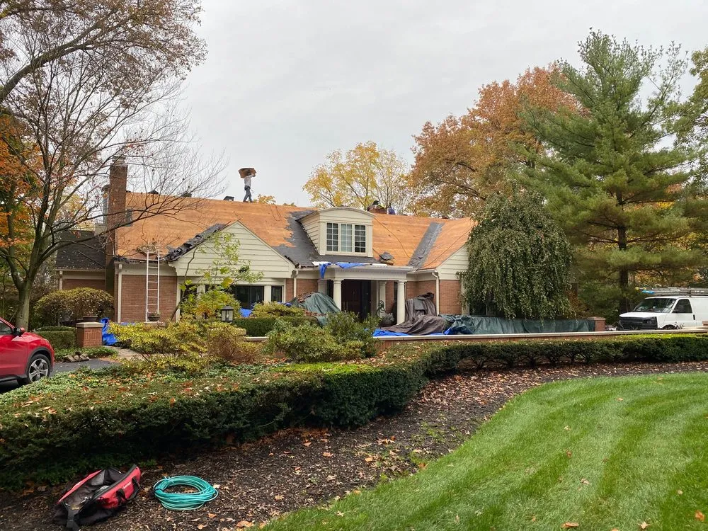 Slide of DMD Roofing and Siding of Grove City